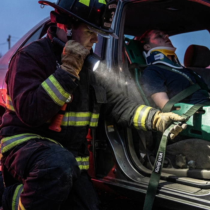 Mastering the KED: The Comprehensive Guide to Vehicle Extrication and Spinal Immobilization
