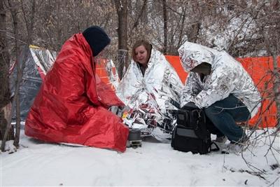 Reflective Tube Tent - Emergency Zone